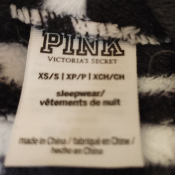 Victoria Secret Limited Edition Spa Robe Size XS - Picture 5 of 10